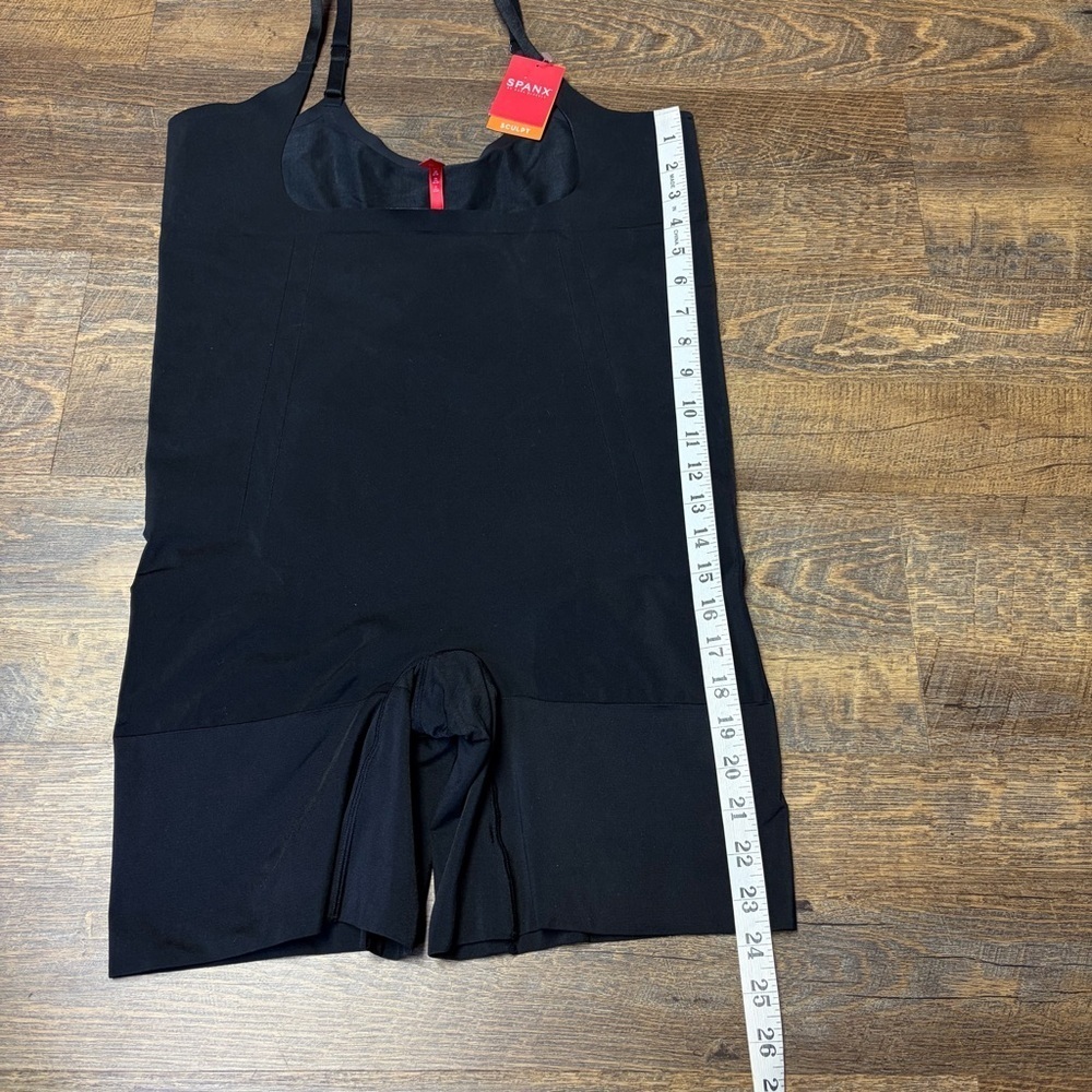 NEW SPANX Sculpt OnCore Open Bust Mid Thigh Bodysuit Black Shapewear Size 3X - Picture 6 of 15